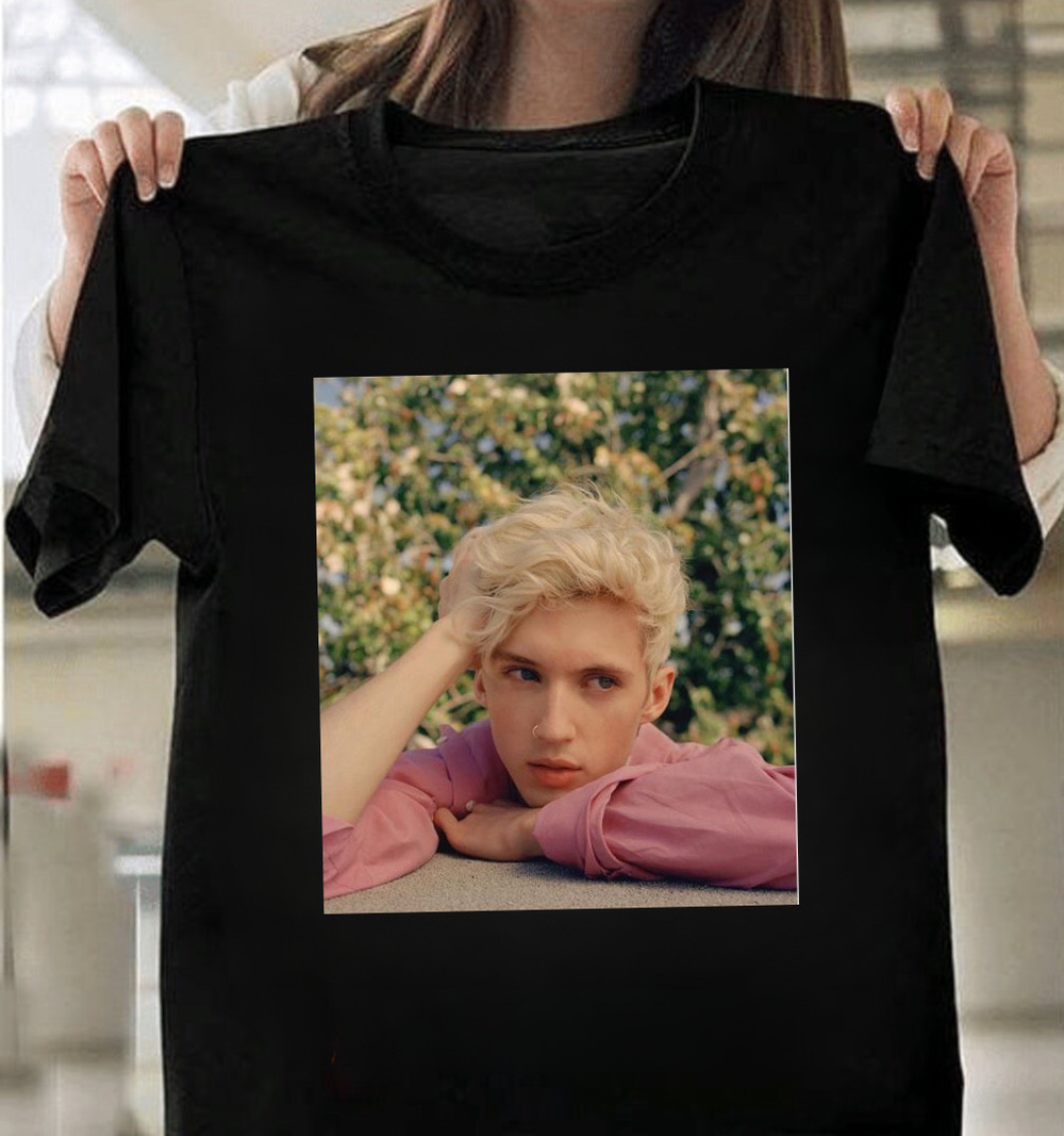 Troye Sivan World TourShirt Troye Sivan Graphics T-shirt